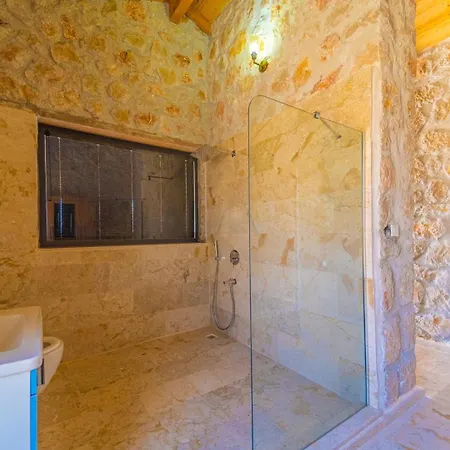 Yusuf Hotel Kaş